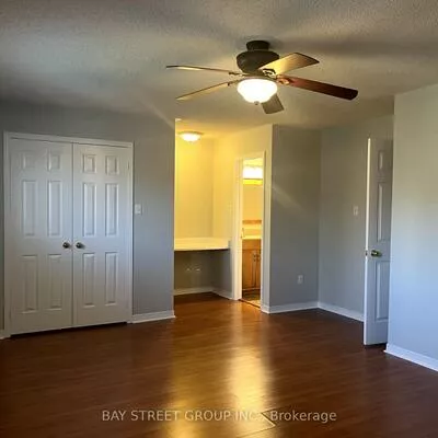 2517, Dinning, Central Erin Mills, Mississauga