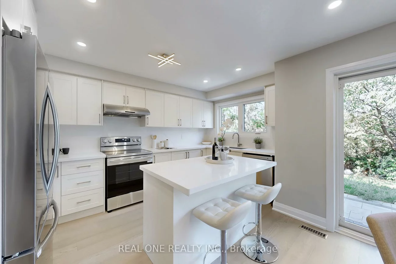 1417, Daniel Creek, East Credit, Mississauga