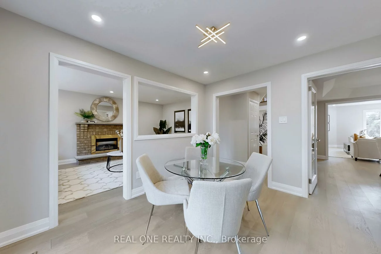 1417, Daniel Creek, East Credit, Mississauga