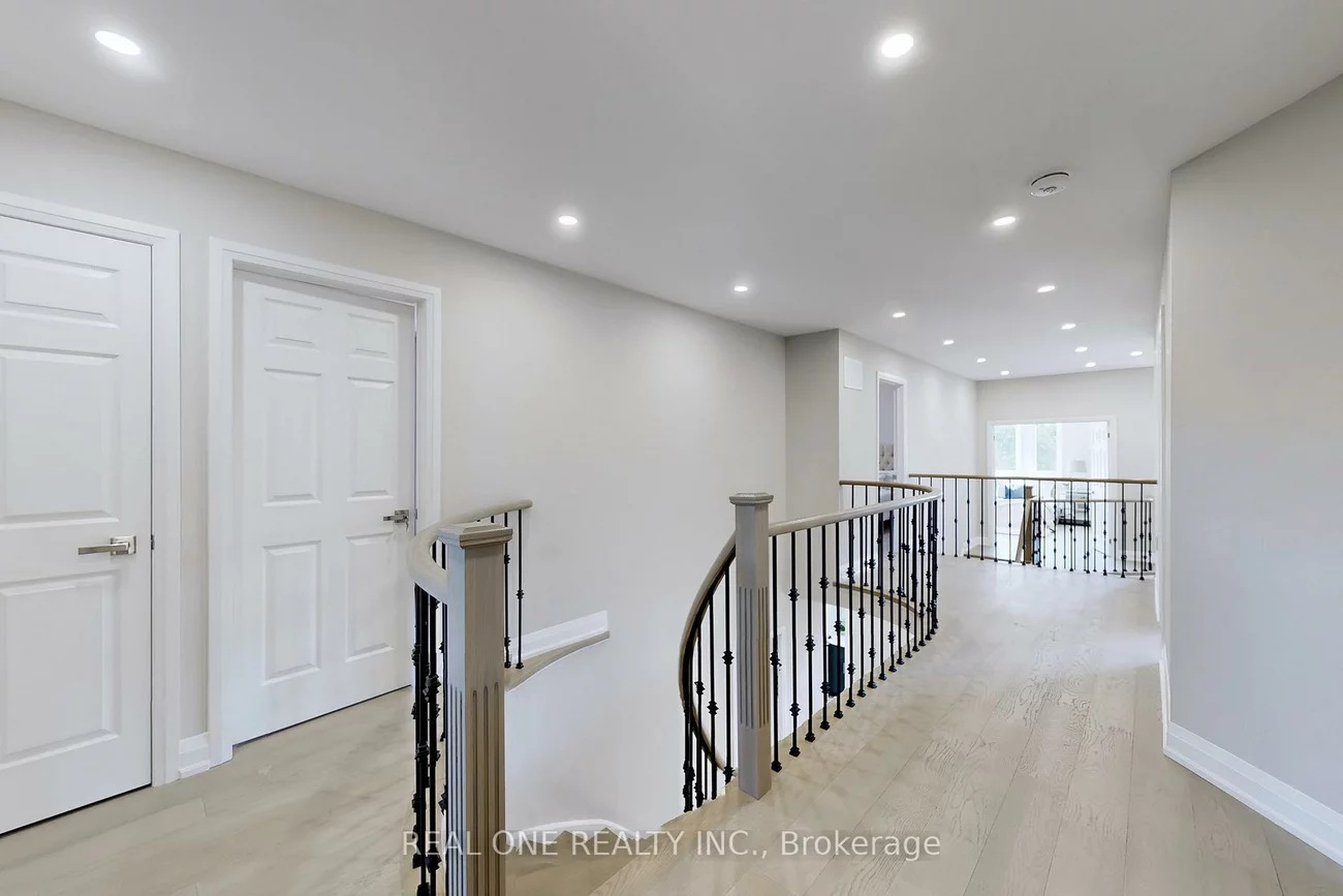 1417, Daniel Creek, East Credit, Mississauga