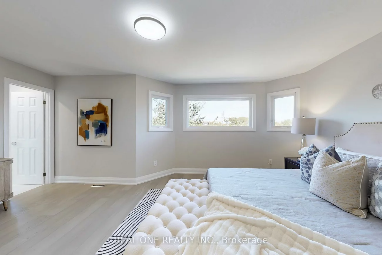 1417, Daniel Creek, East Credit, Mississauga