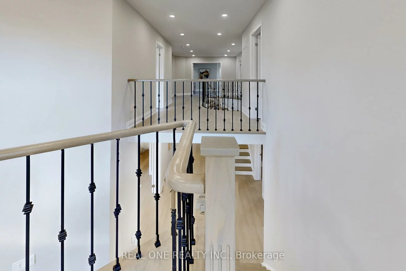 1417, Daniel Creek, East Credit, Mississauga