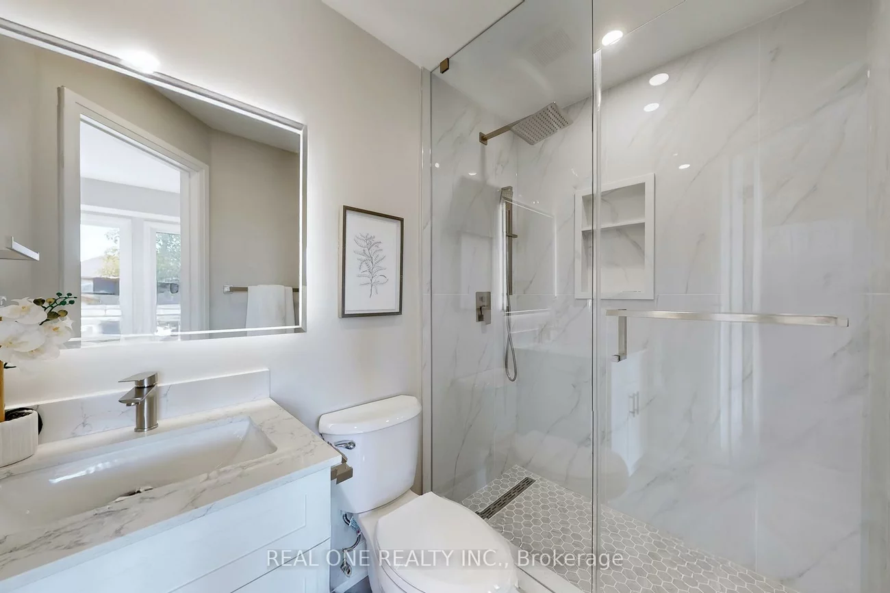 1417, Daniel Creek, East Credit, Mississauga