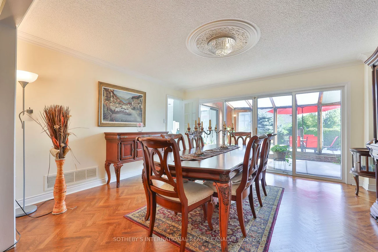 1070, Geran, Sheridan, Mississauga
