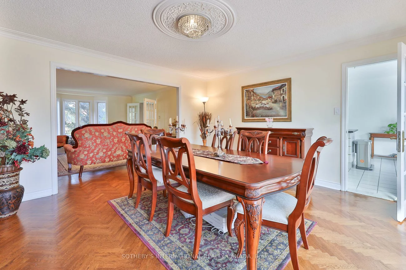 1070, Geran, Sheridan, Mississauga