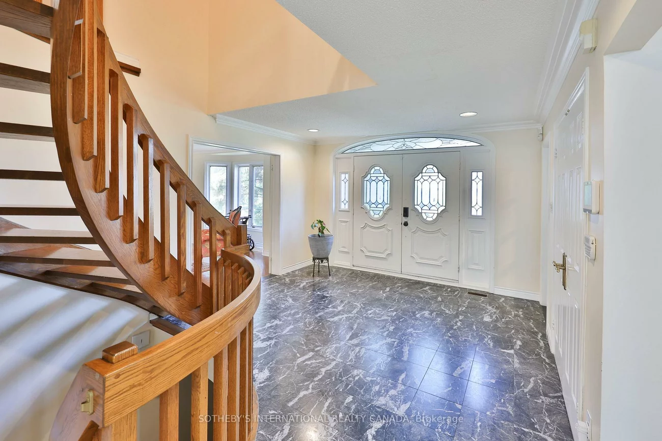 1070, Geran, Sheridan, Mississauga