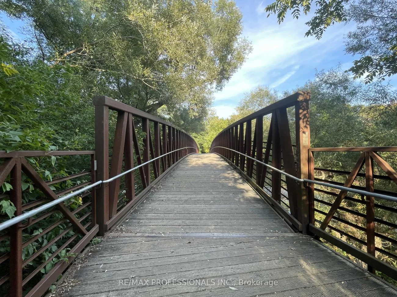 7153, Waldorf, Meadowvale Village, Mississauga