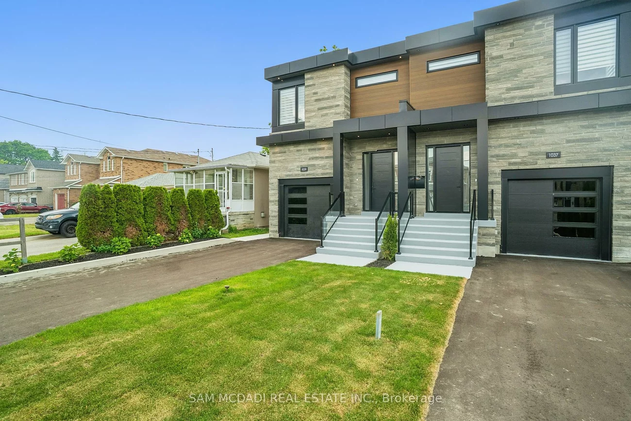 1039, Caven, Lakeview, Mississauga