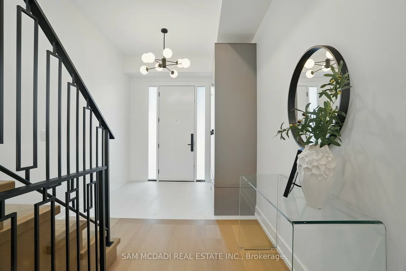 1039, Caven, Lakeview, Mississauga