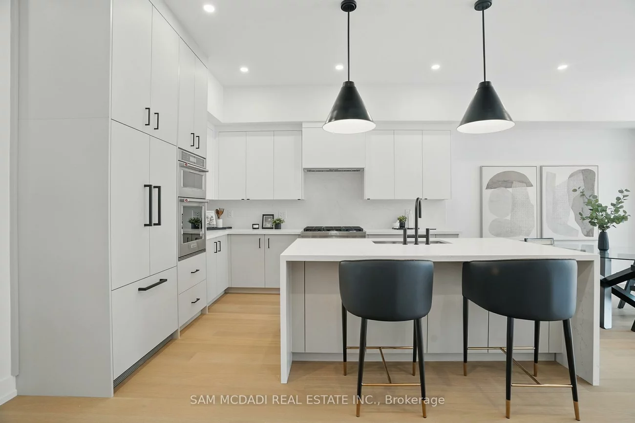 1039, Caven, Lakeview, Mississauga