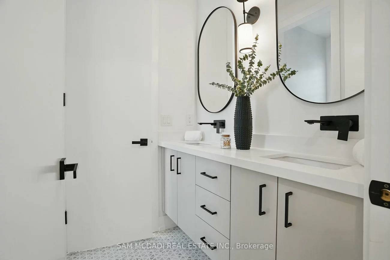 1039, Caven, Lakeview, Mississauga