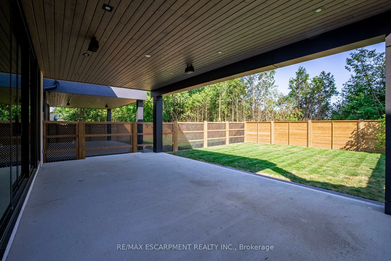 696, Montbeck, Lakeview, Mississauga