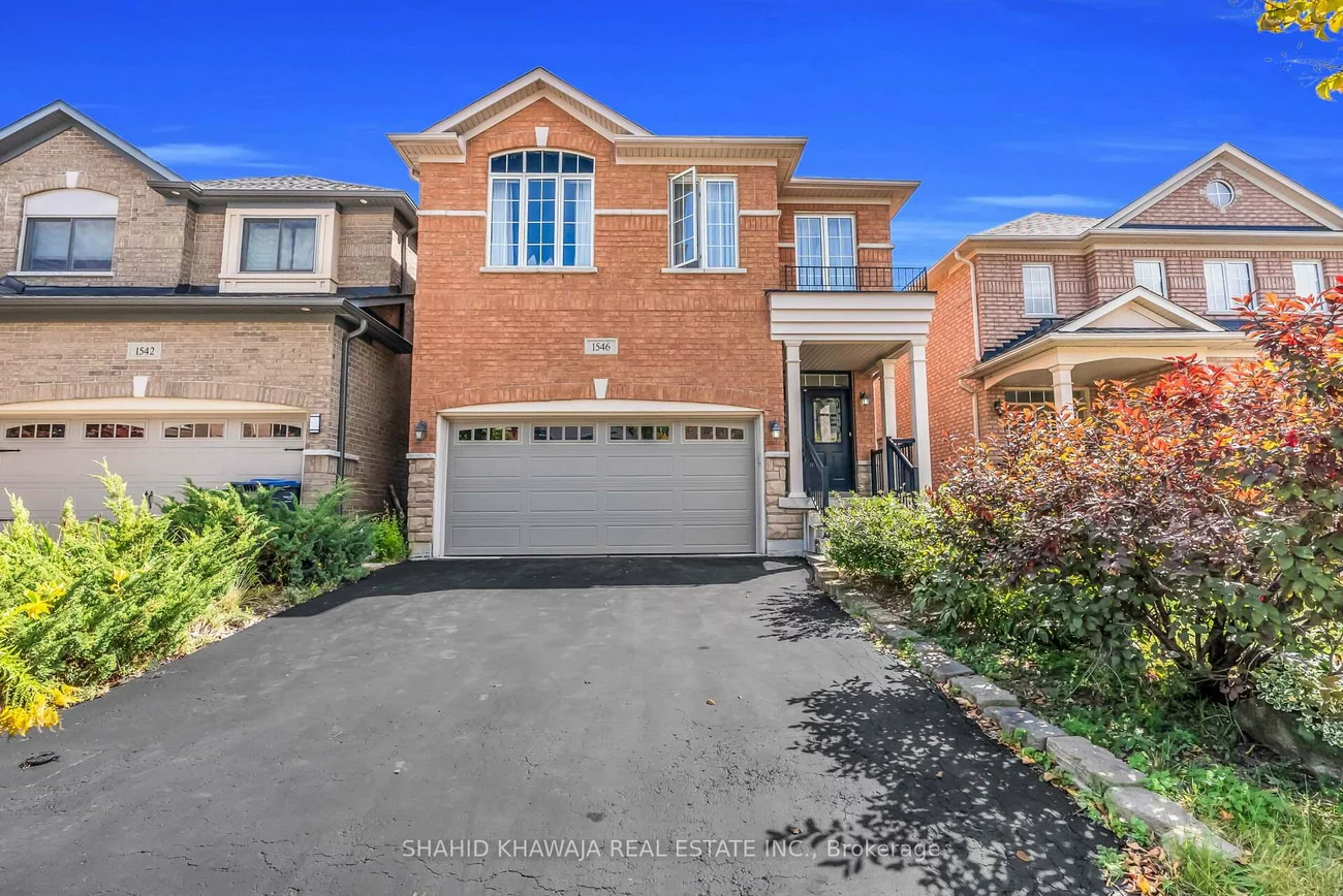 1546, Portsmouth, East Credit, Mississauga