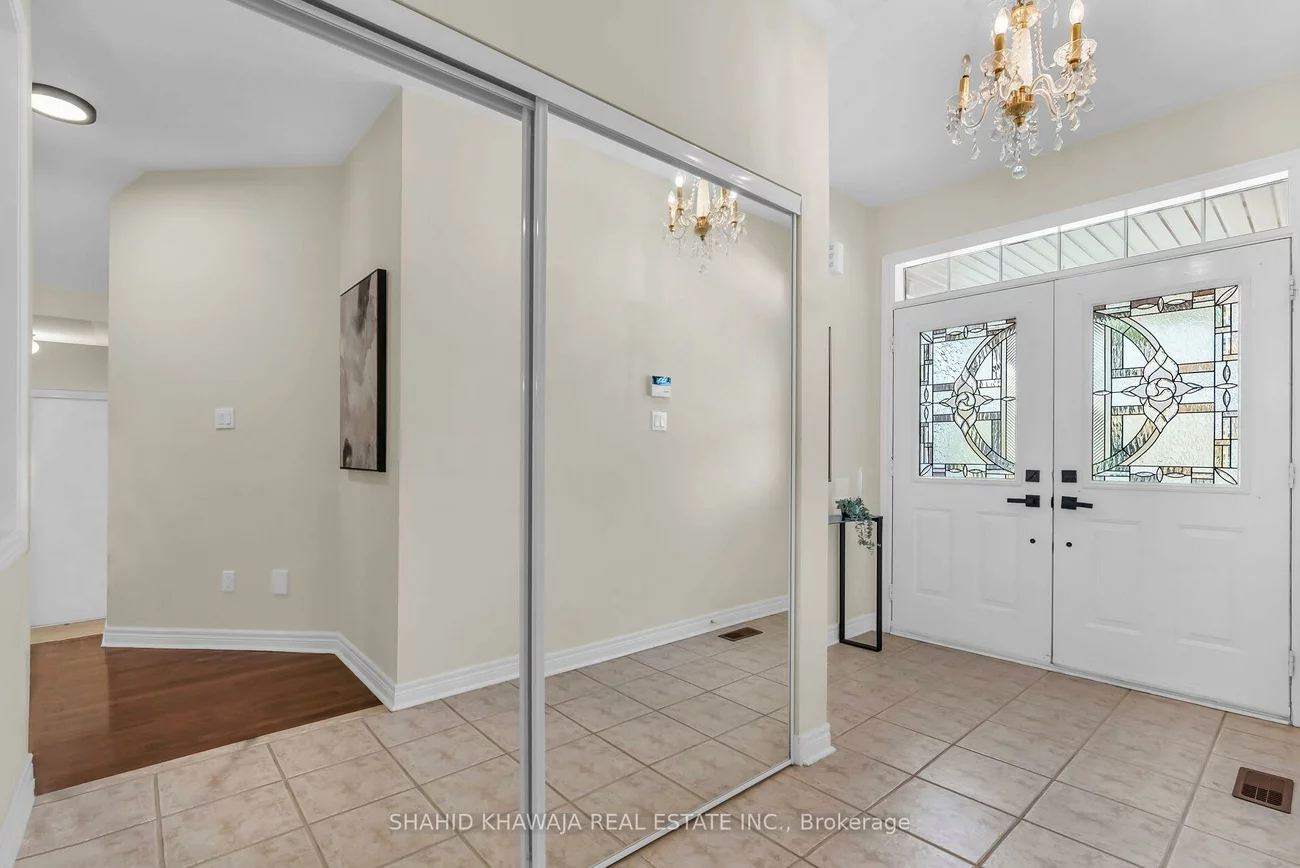 1546, Portsmouth, East Credit, Mississauga