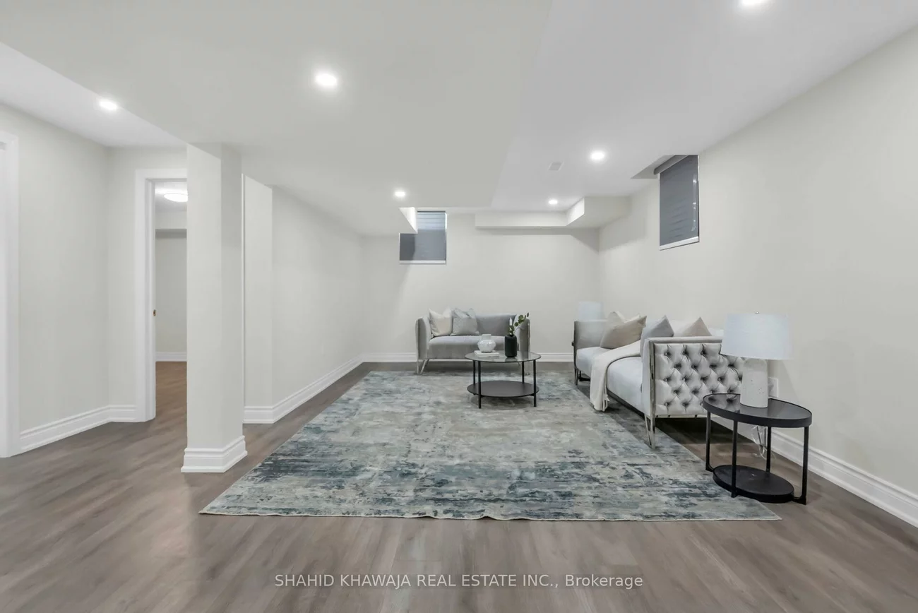 1546, Portsmouth, East Credit, Mississauga