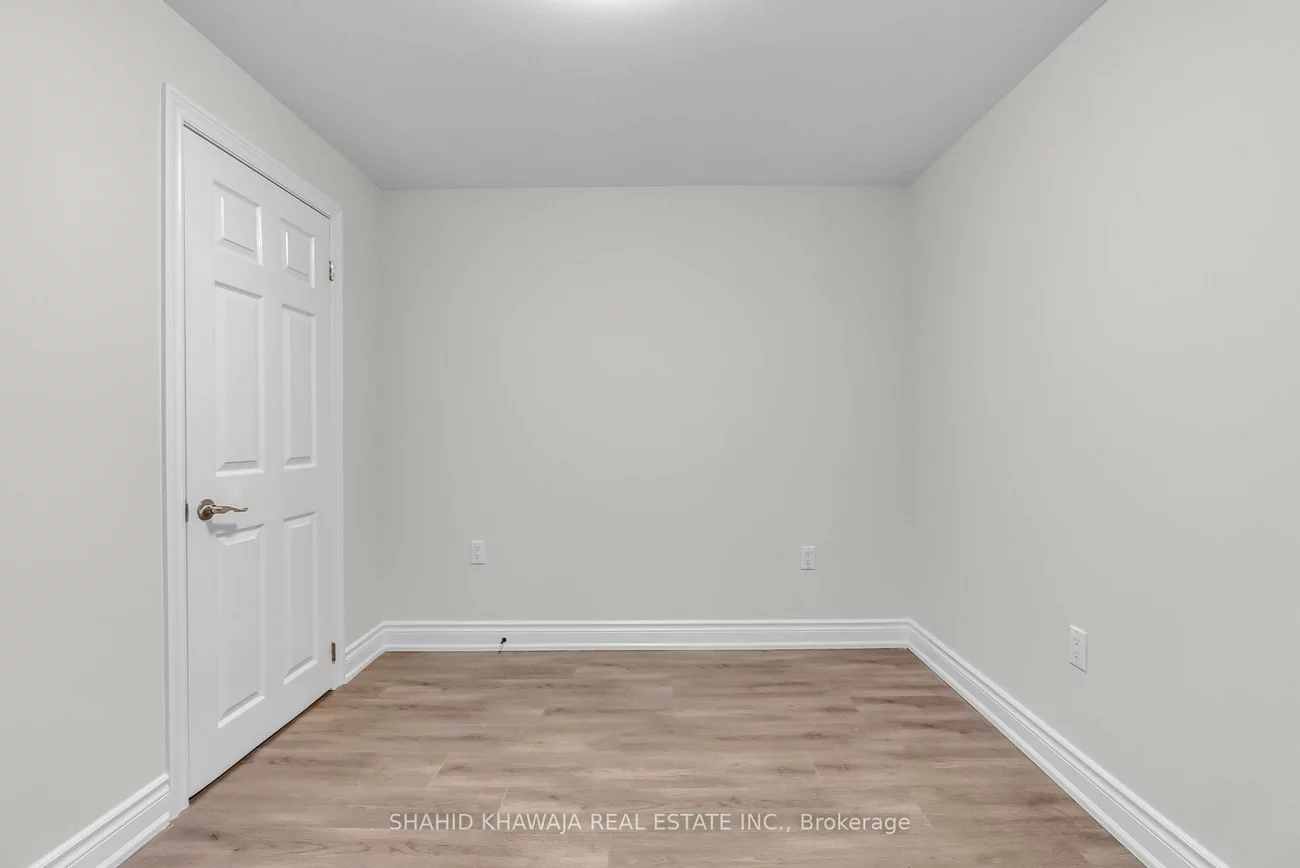 1546, Portsmouth, East Credit, Mississauga