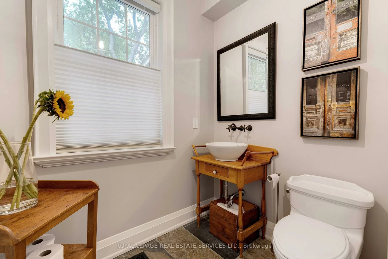 938, Meadow Wood, Clarkson, Mississauga