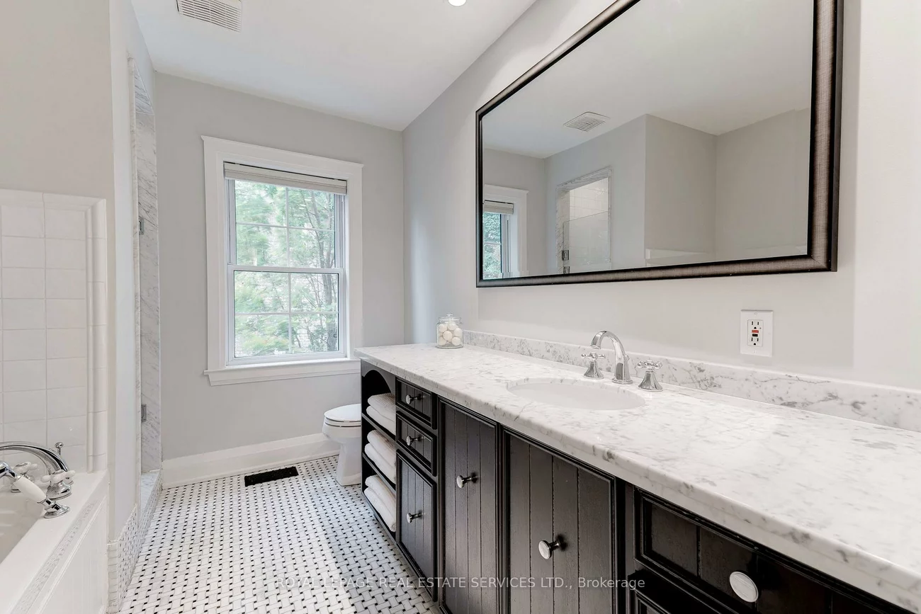 938, Meadow Wood, Clarkson, Mississauga