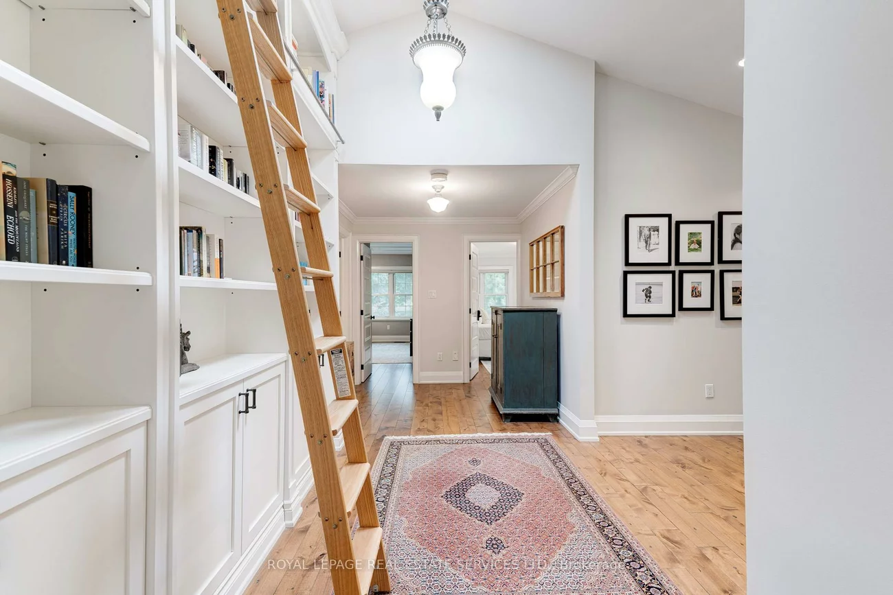 938, Meadow Wood, Clarkson, Mississauga