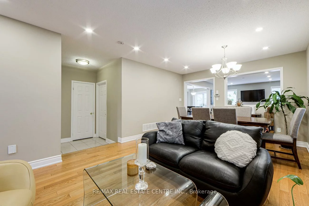 3950, Burdette, Churchill Meadows, Mississauga