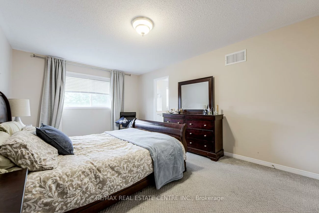 3950, Burdette, Churchill Meadows, Mississauga