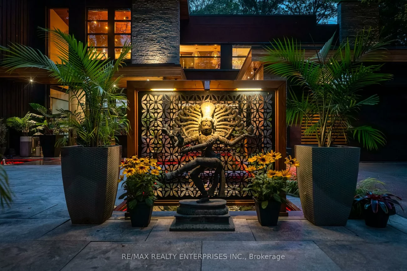 123, Kenollie, Mineola, Mississauga