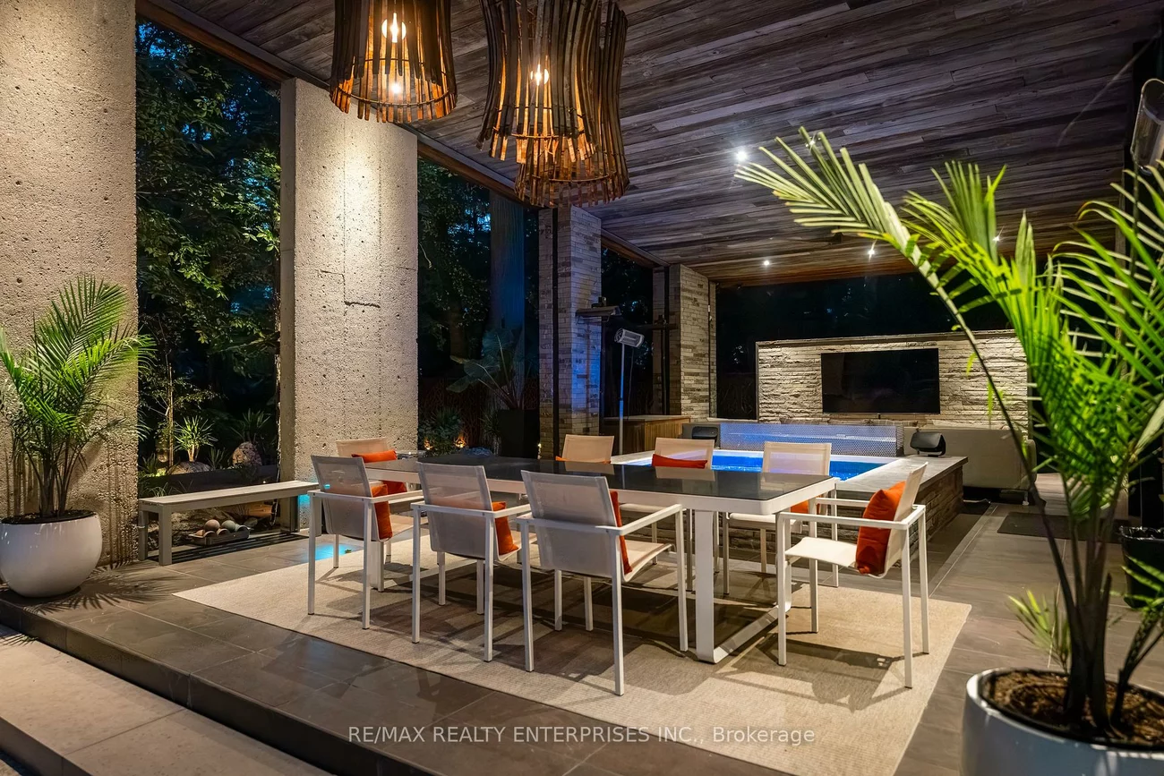 123, Kenollie, Mineola, Mississauga