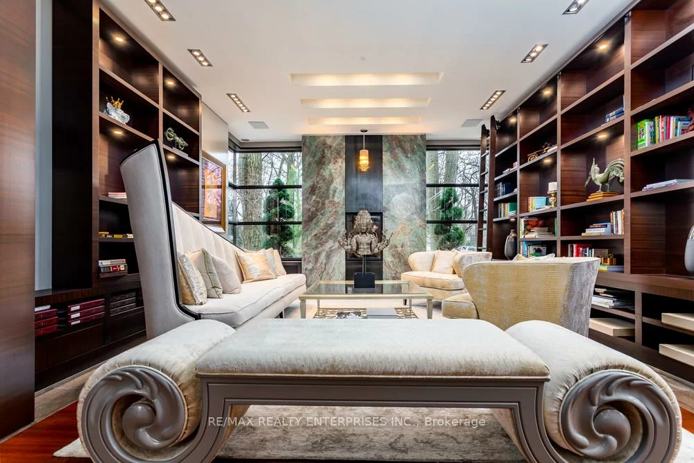 123, Kenollie, Mineola, Mississauga