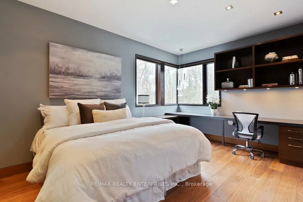 123, Kenollie, Mineola, Mississauga