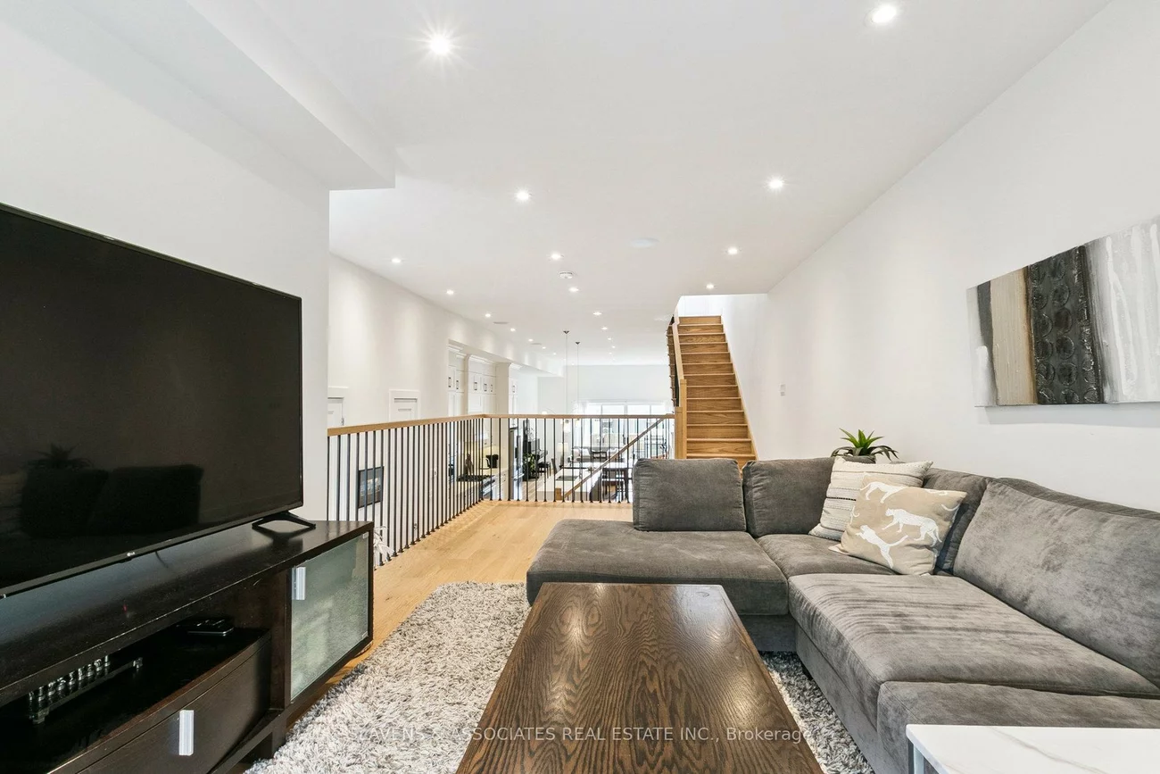 1040, Enola, Lakeview, Mississauga