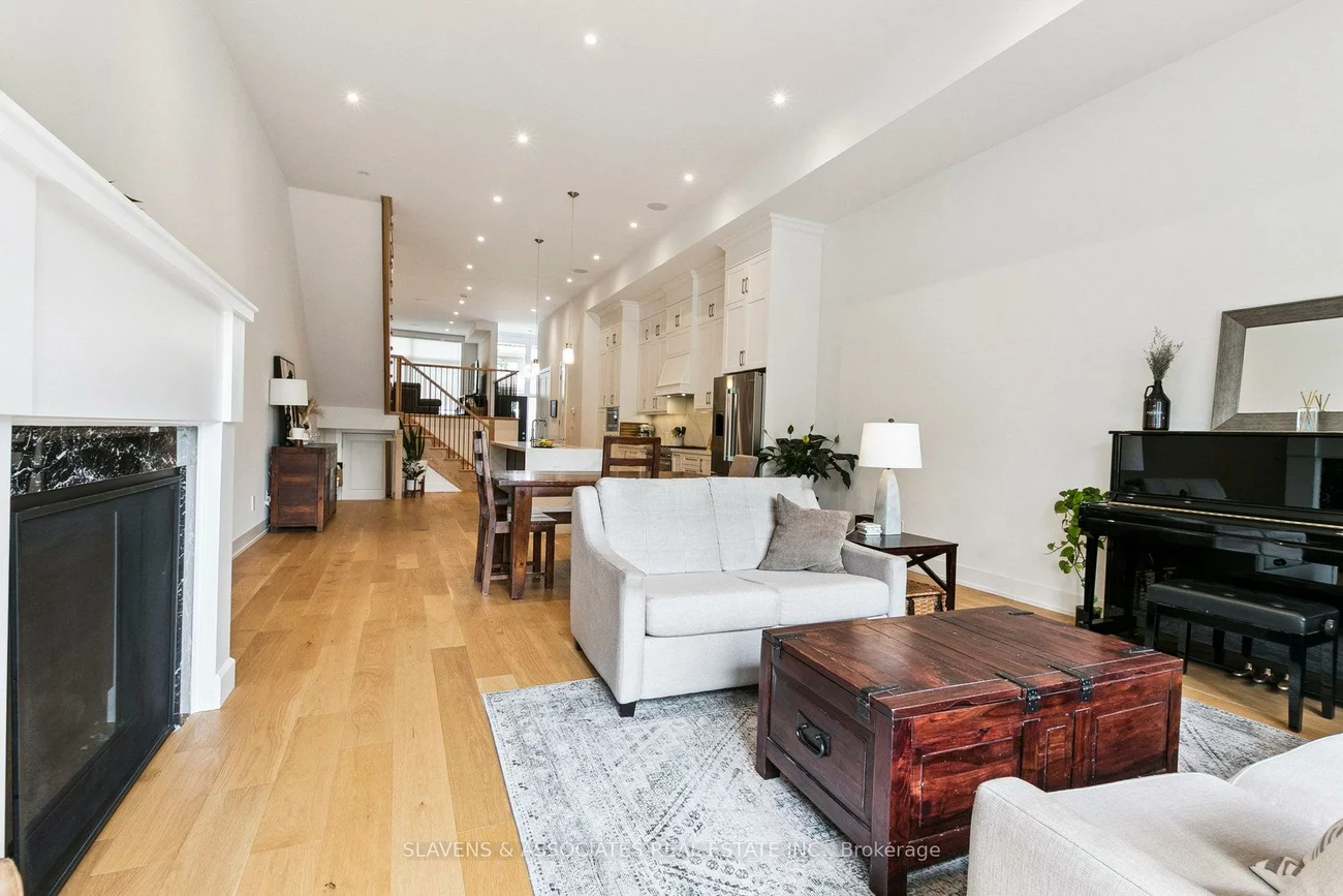 1040, Enola, Lakeview, Mississauga