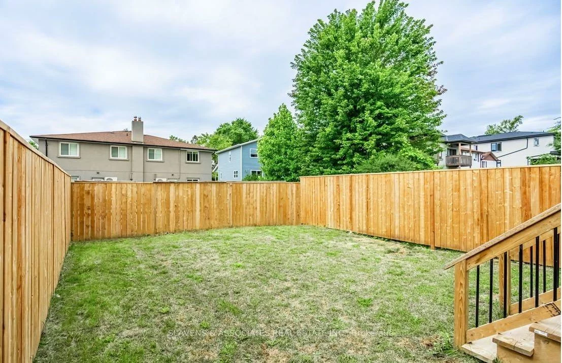 1040, Enola, Lakeview, Mississauga