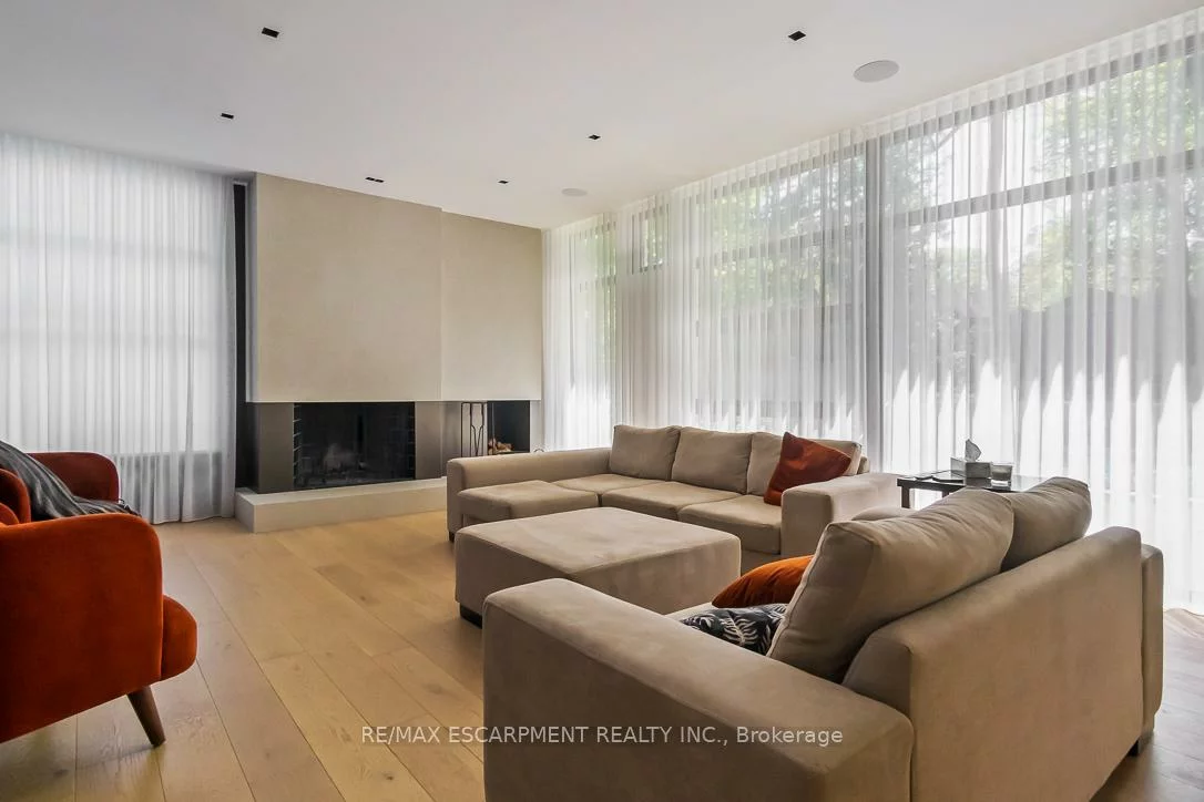 1308, Greenoaks, Lorne Park, Mississauga
