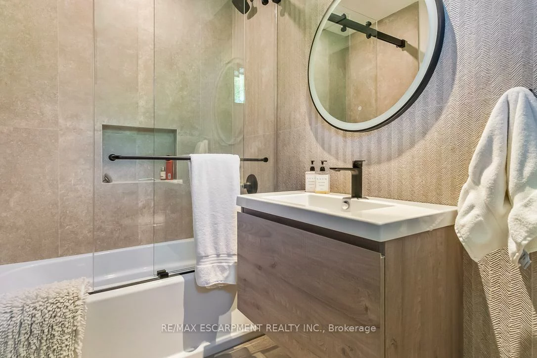 1308, Greenoaks, Lorne Park, Mississauga