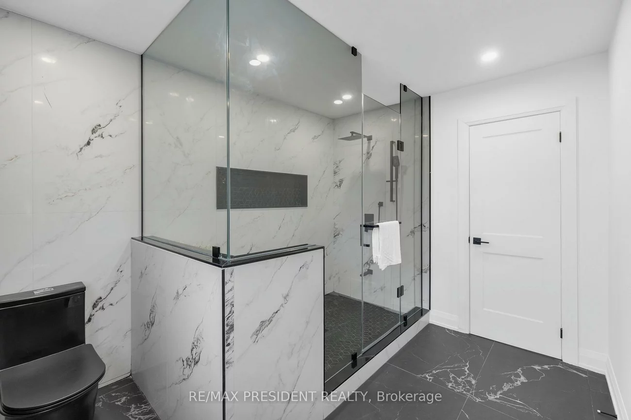 4430, Hearthside, Hurontario, Mississauga
