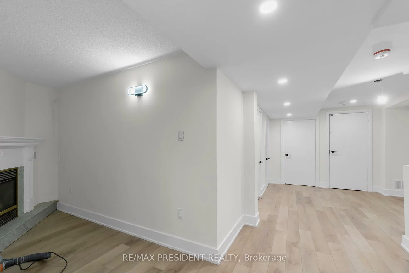 4430, Hearthside, Hurontario, Mississauga