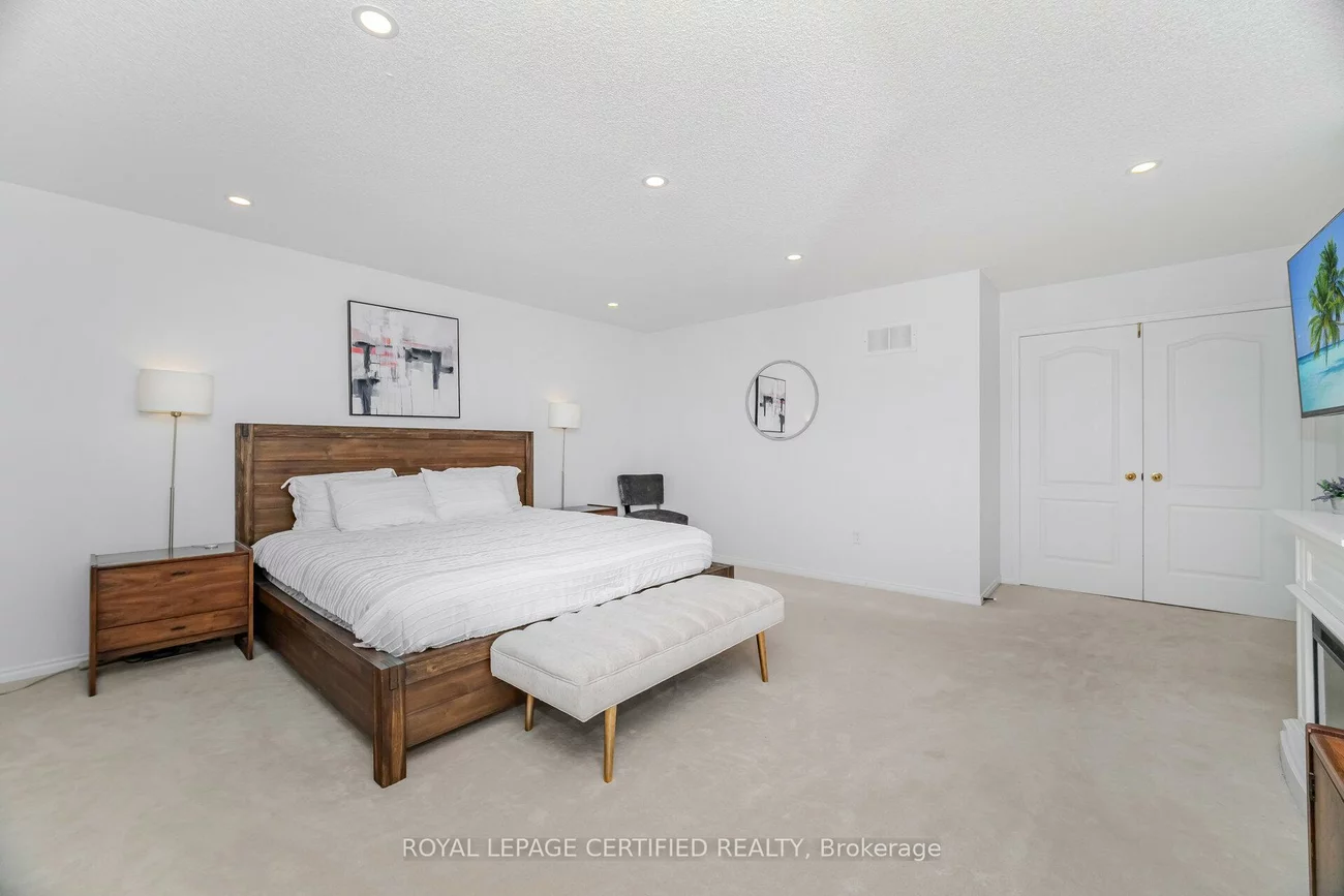 5537, Wilderness, Hurontario, Mississauga