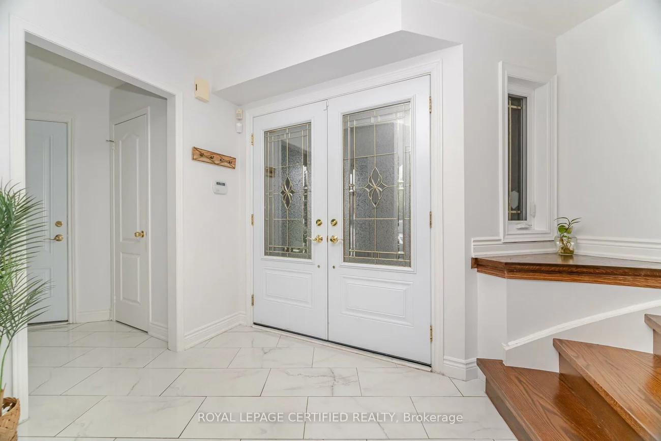 5537, Wilderness, Hurontario, Mississauga