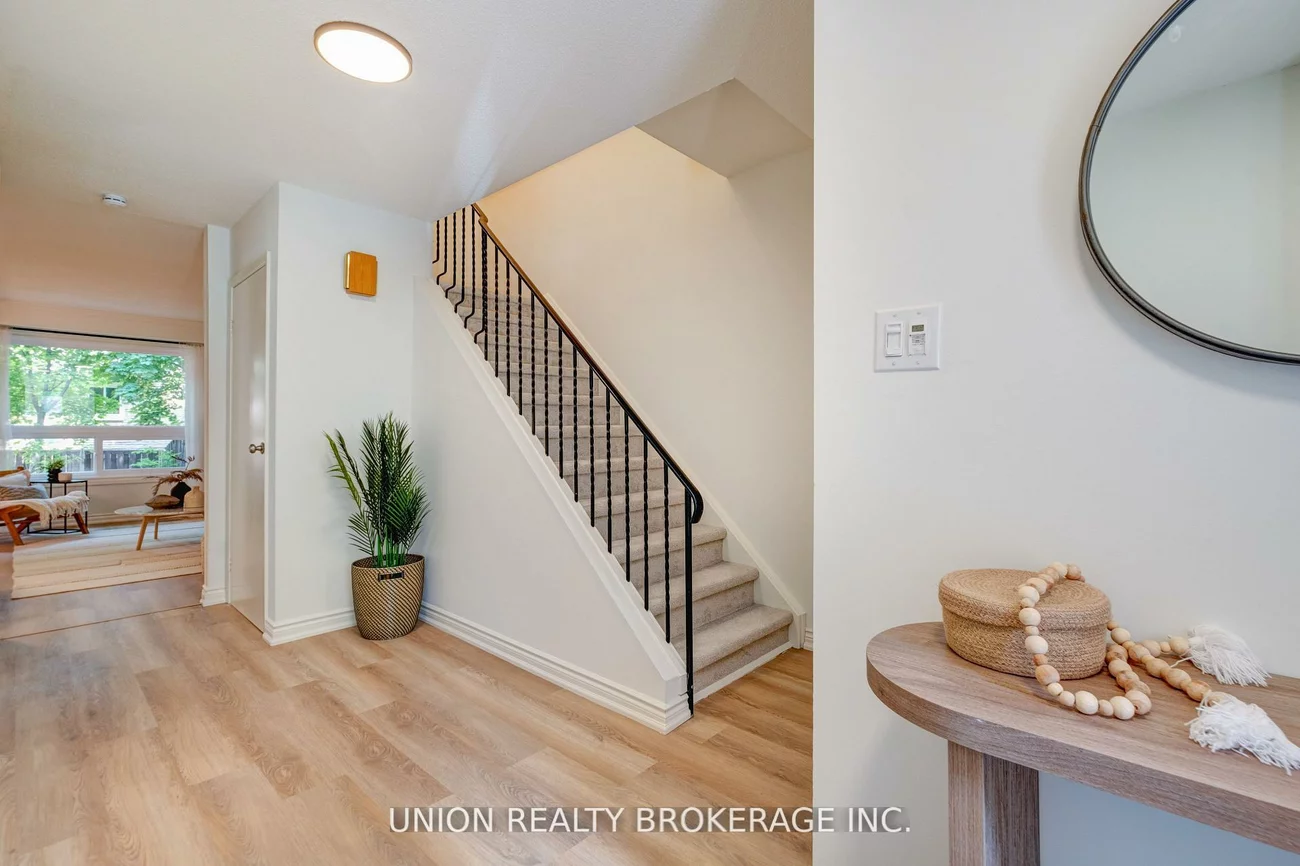 2423, Brasilia, Meadowvale, Mississauga