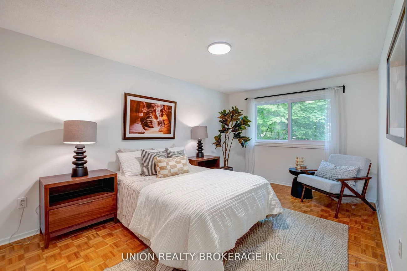 2423, Brasilia, Meadowvale, Mississauga