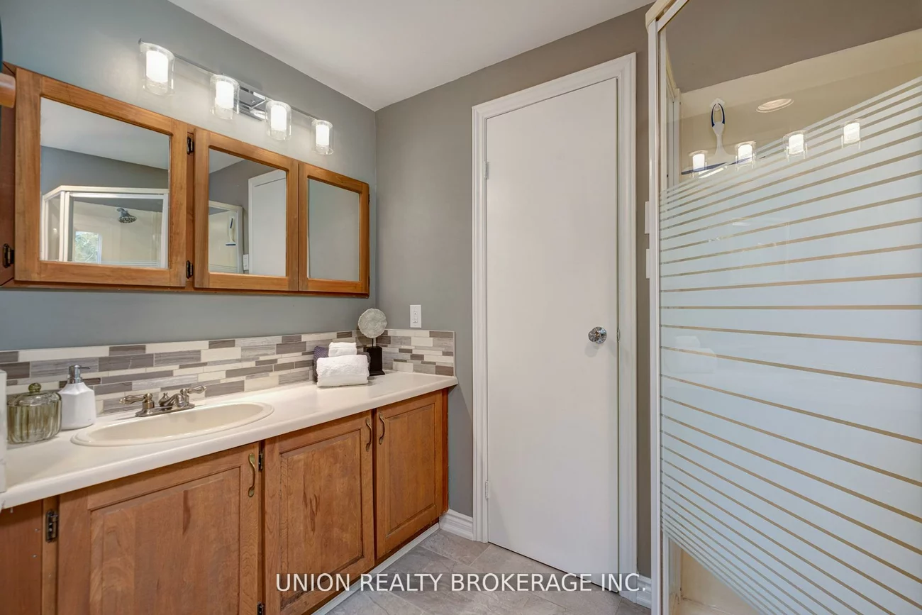 2423, Brasilia, Meadowvale, Mississauga