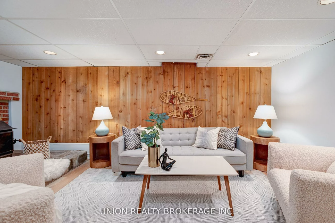 2423, Brasilia, Meadowvale, Mississauga