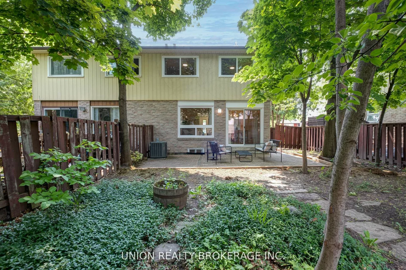 2423, Brasilia, Meadowvale, Mississauga
