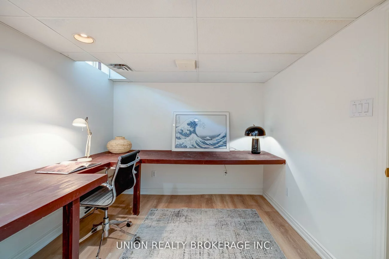 2423, Brasilia, Meadowvale, Mississauga