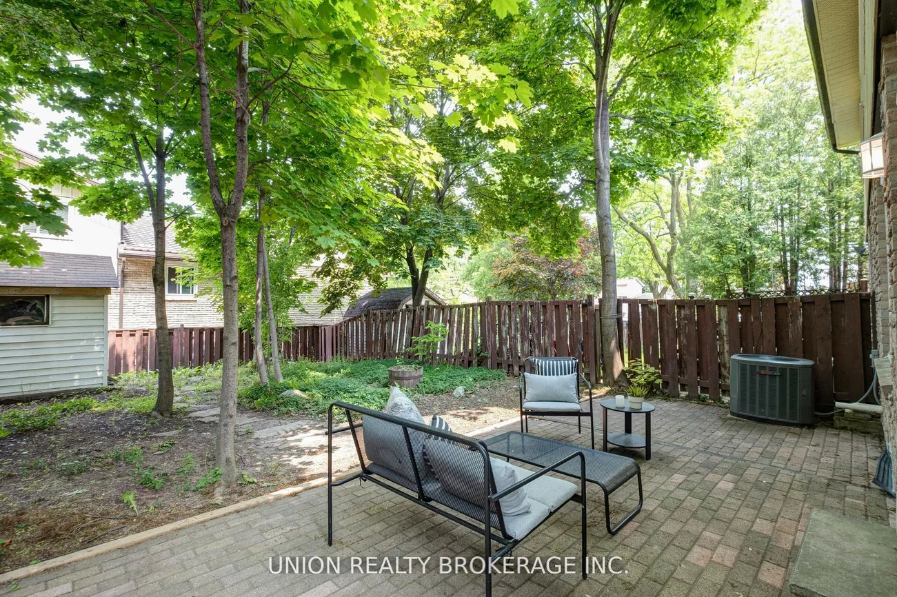 2423, Brasilia, Meadowvale, Mississauga