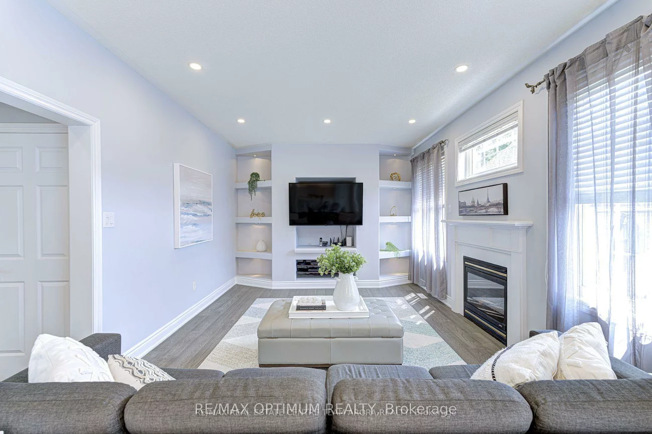 7129, Gillespie, Meadowvale Village, Mississauga