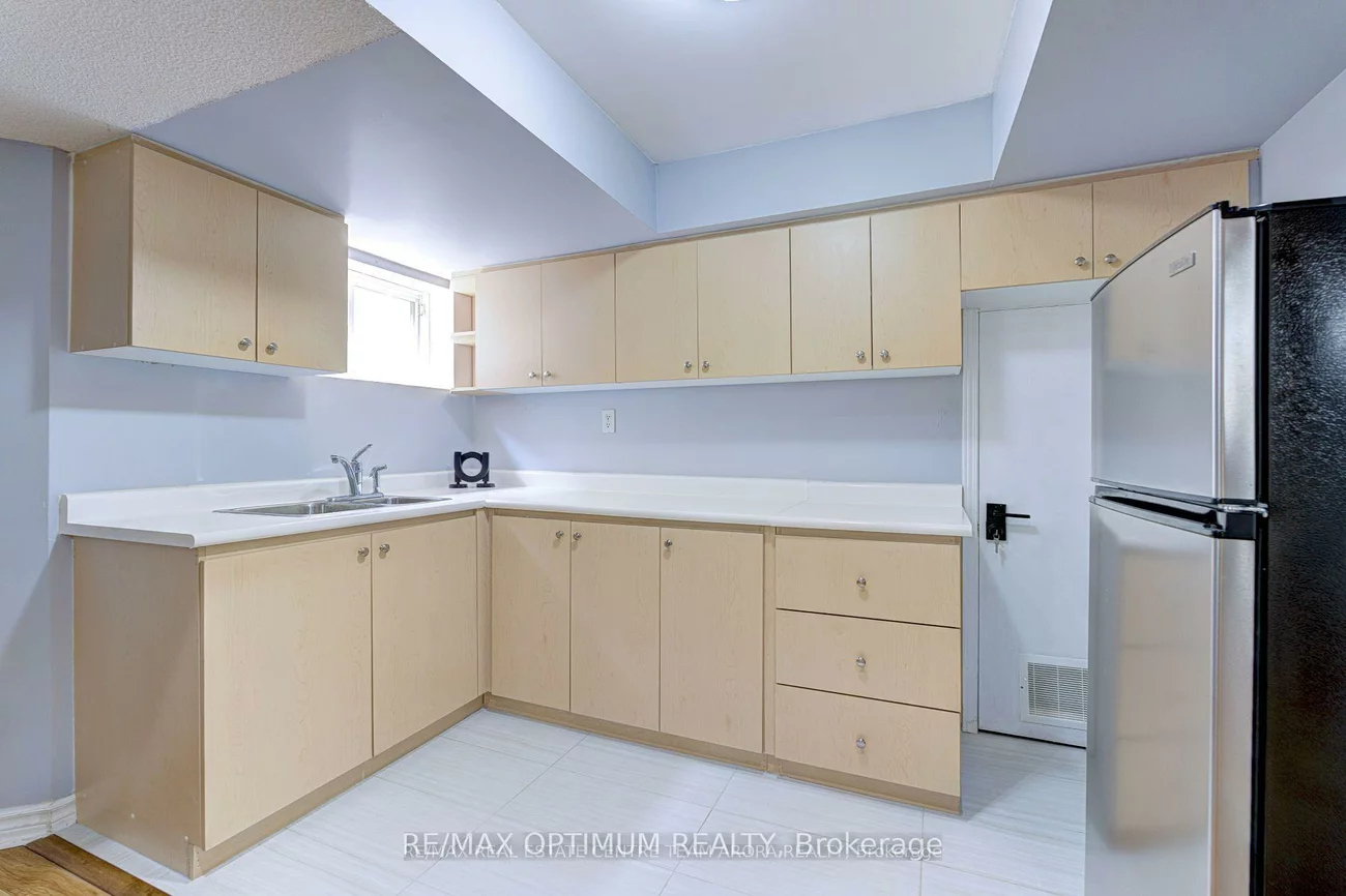 7129, Gillespie, Meadowvale Village, Mississauga