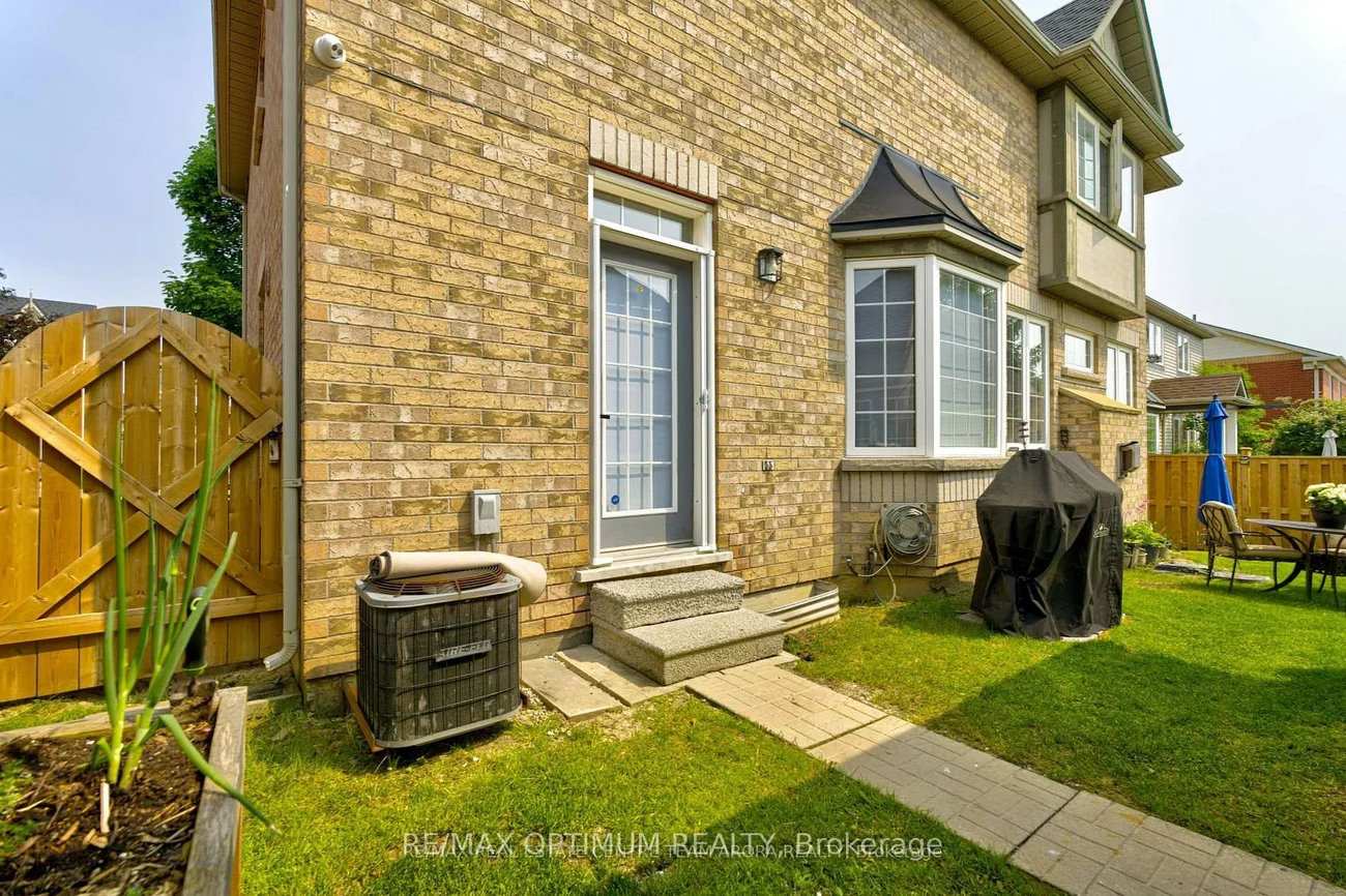 7129, Gillespie, Meadowvale Village, Mississauga