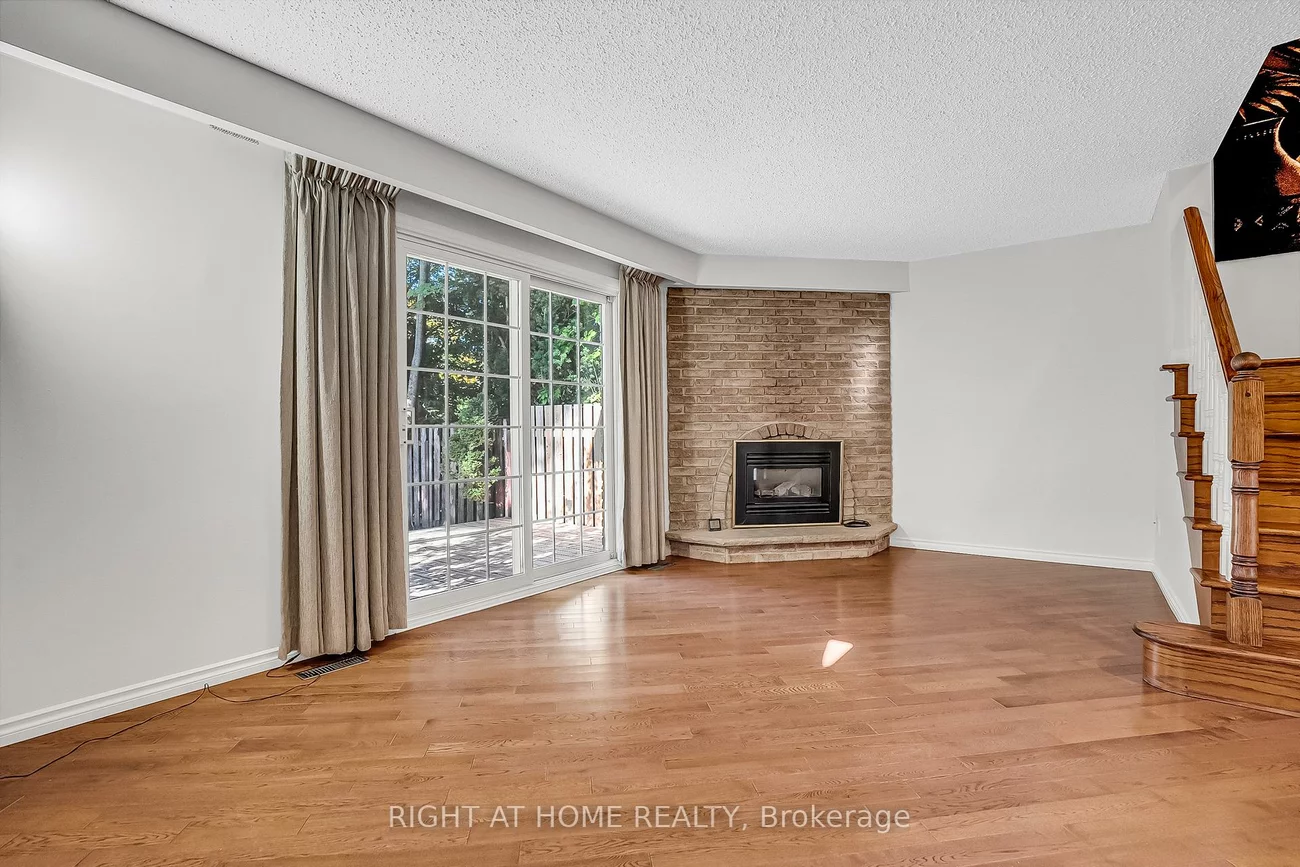 6842, Avila, Meadowvale, Mississauga
