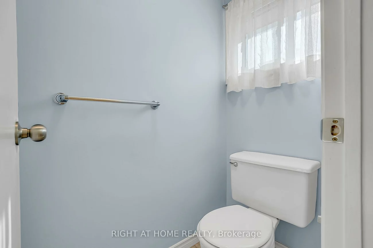 6842, Avila, Meadowvale, Mississauga